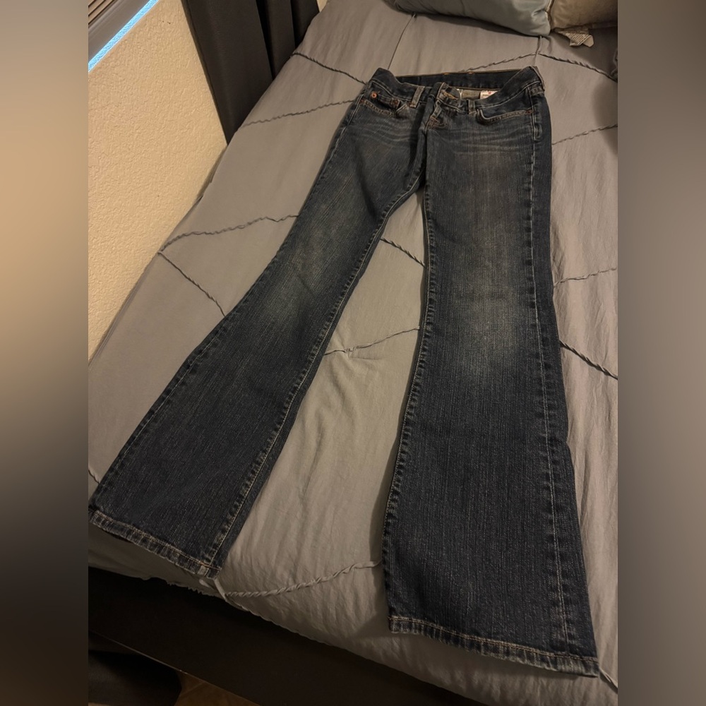 Lucky Brand Boot Cut Jeans
Size 25